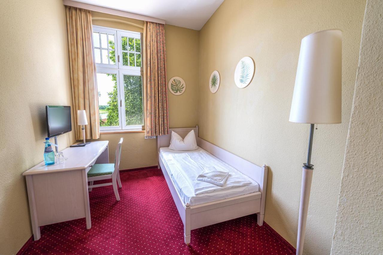 Hotel Elbterrasse Woerlitz Oranienbaum-Woerlitz Zewnętrze zdjęcie